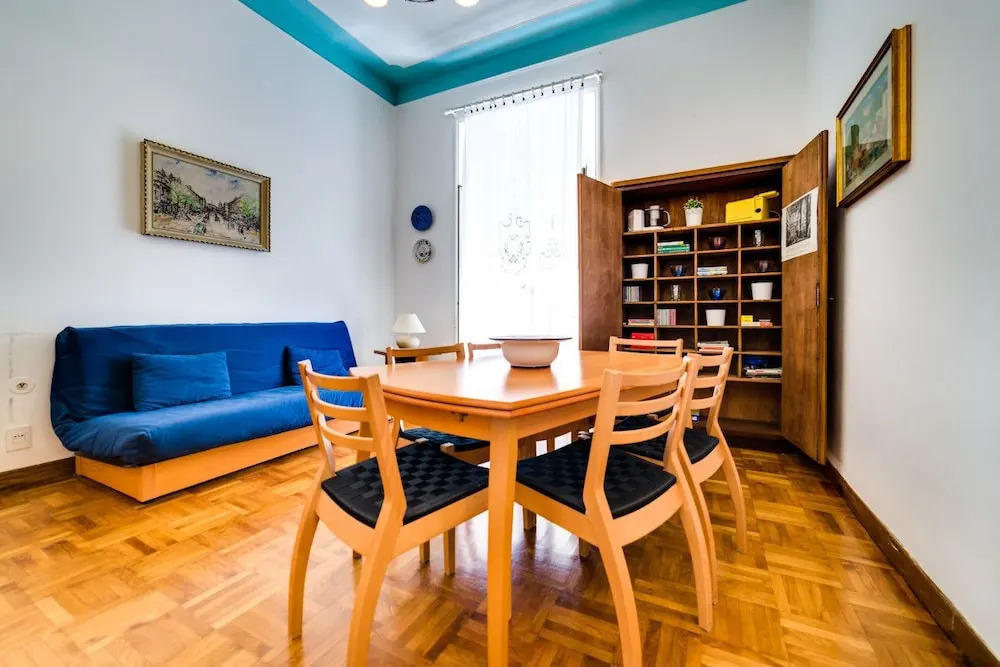 2 Bed Apt w/ Terrace Near Collosseum, Serviced by Hostmaker