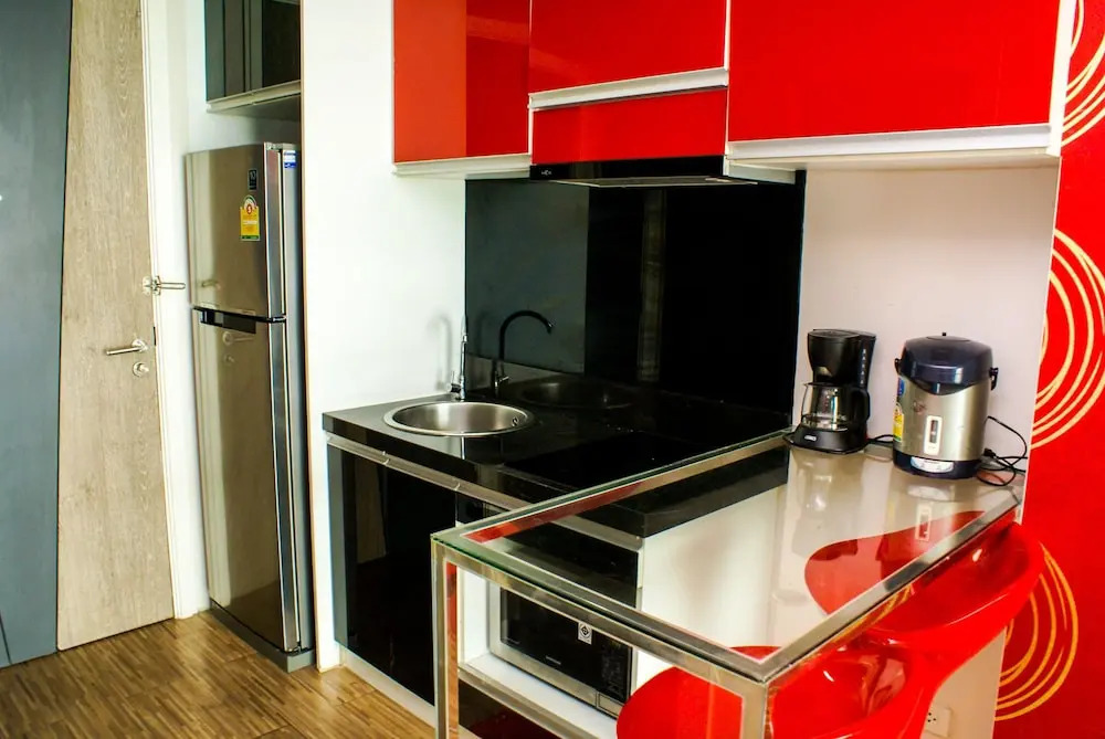 Sixty Six Pattaya Beach Road Apartment