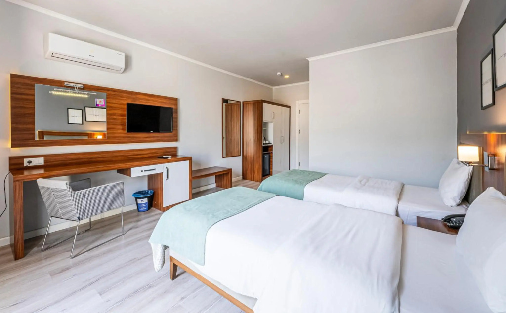 HMA Hotel & Suites