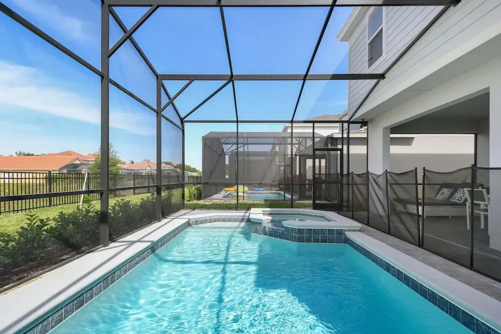 Relax in Style Pool, Resort Amenities, Near Disney