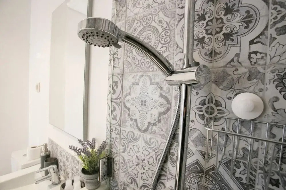 Tripas-Coração,Luxury Corner Apartments in Santa Catarina, Balcony & City Views