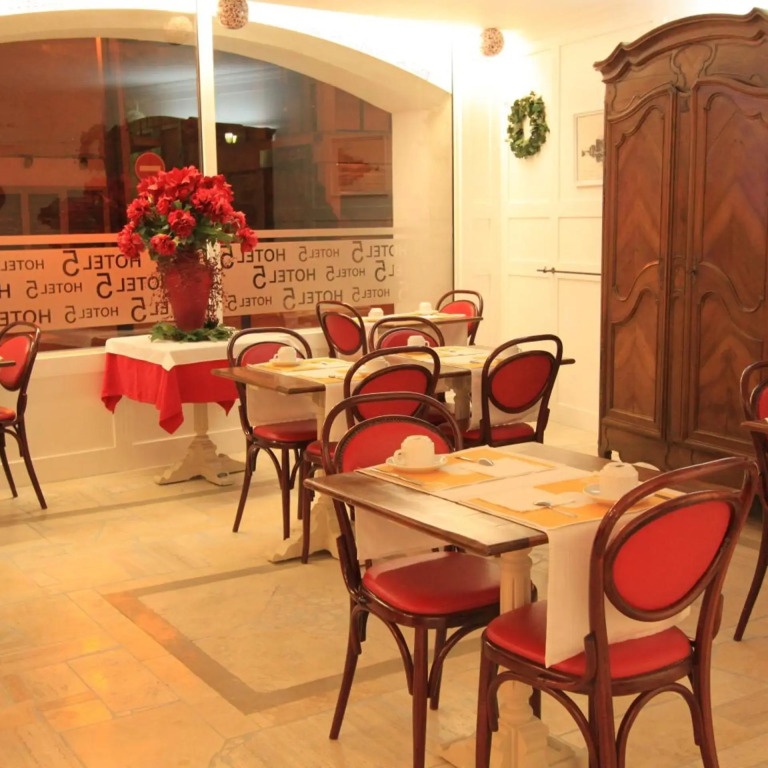 Hotel Le 5
