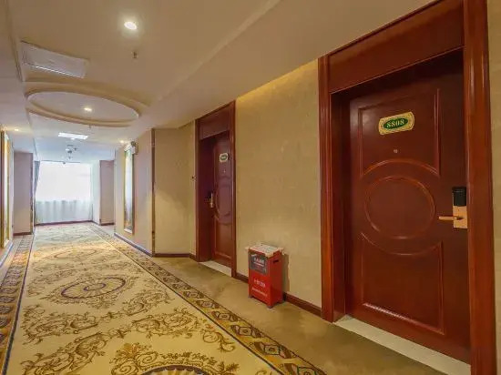 Vienna Hotel (Ji'an Railway Station)