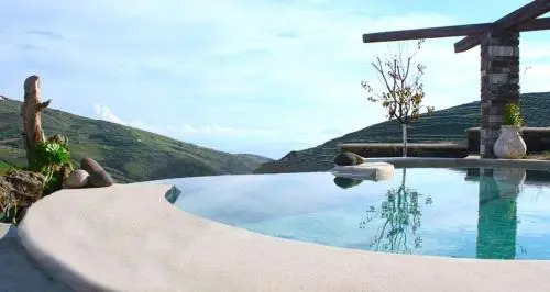 Villa Tripotamos