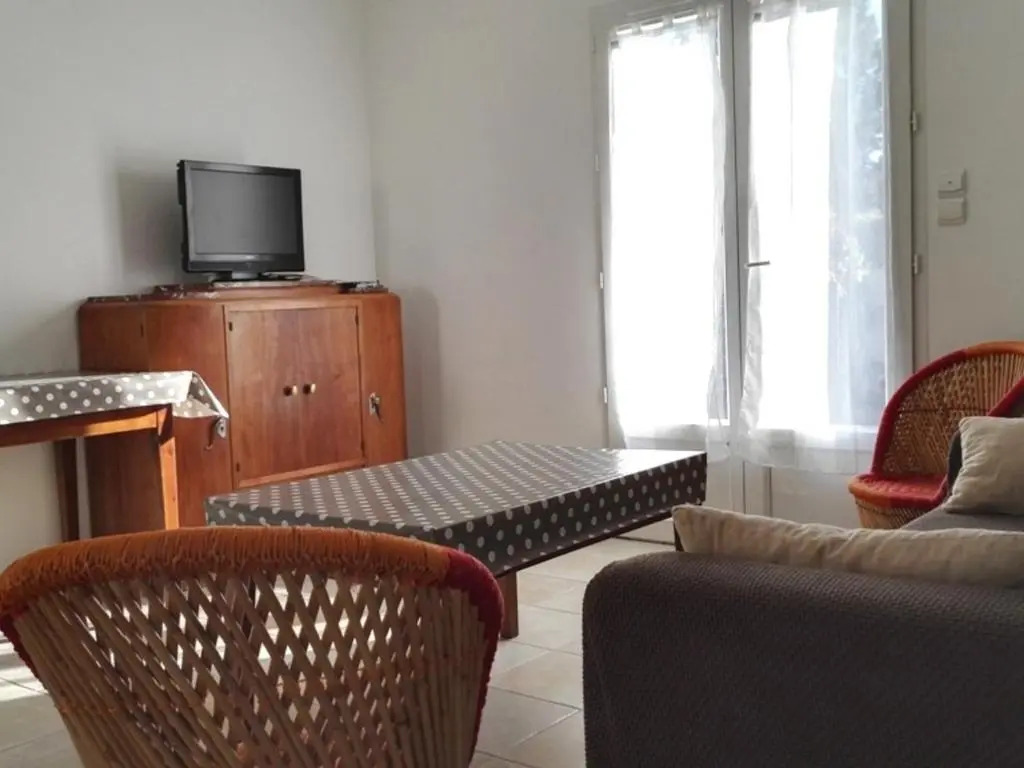 Maison récente et calme, 6 pers, à 400m du centre - FR-1-476-87