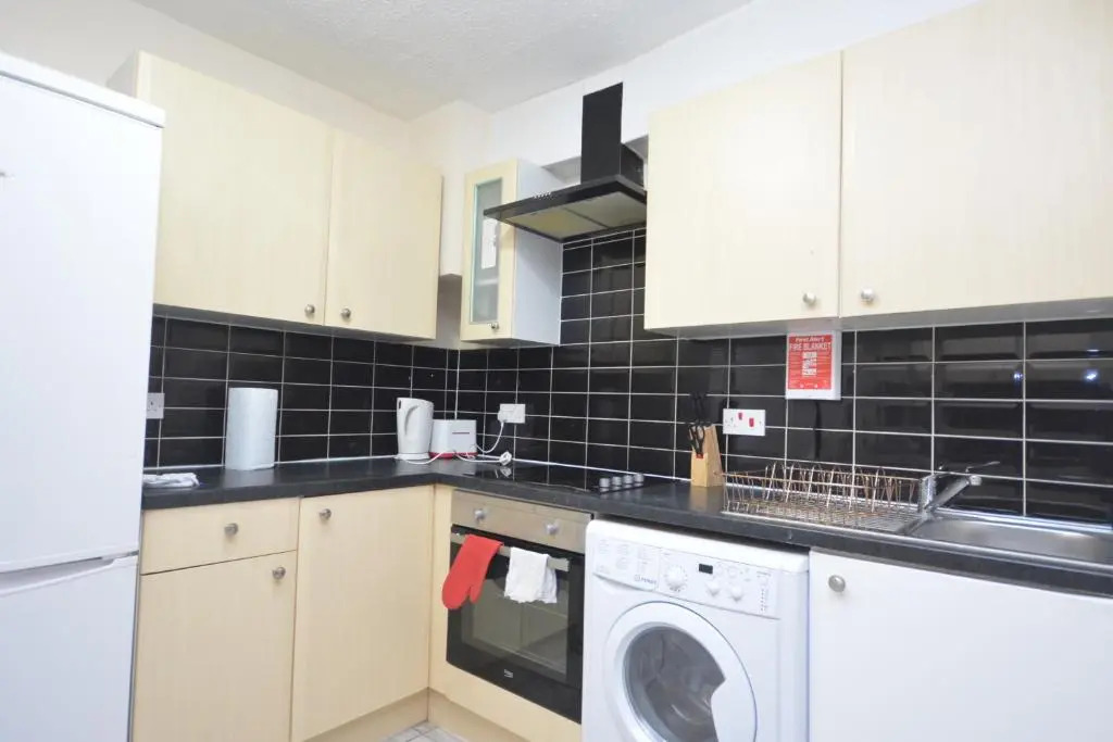 London Deluxe Four Bedroom House