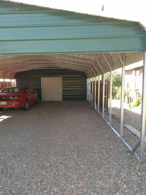 Quiet FULL-SIZE bed close to town 420 friendly