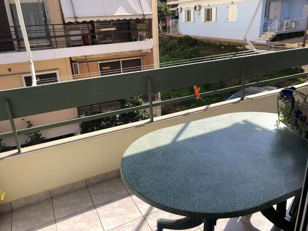 Bright apartment in Nea Palatia • Oropos