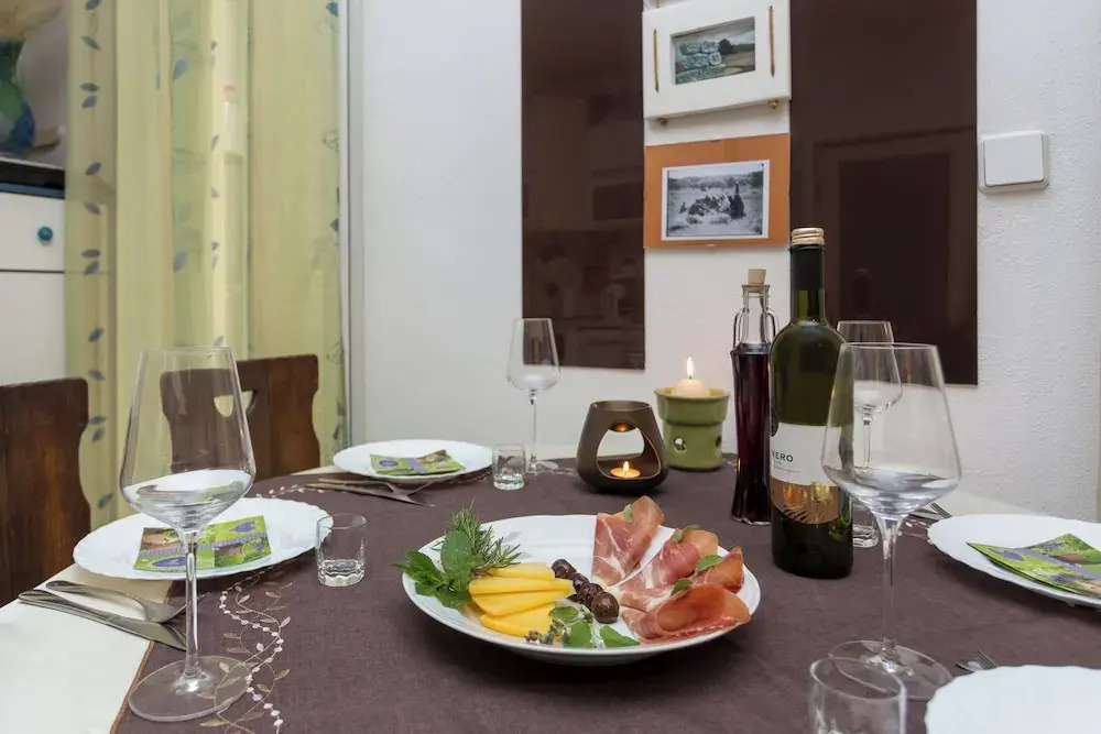 Arca, Apartment With Sea View And Free Parking
