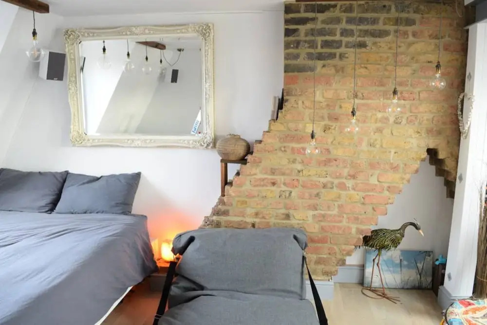 Unique 3 Bedroom Apartment in Clapham