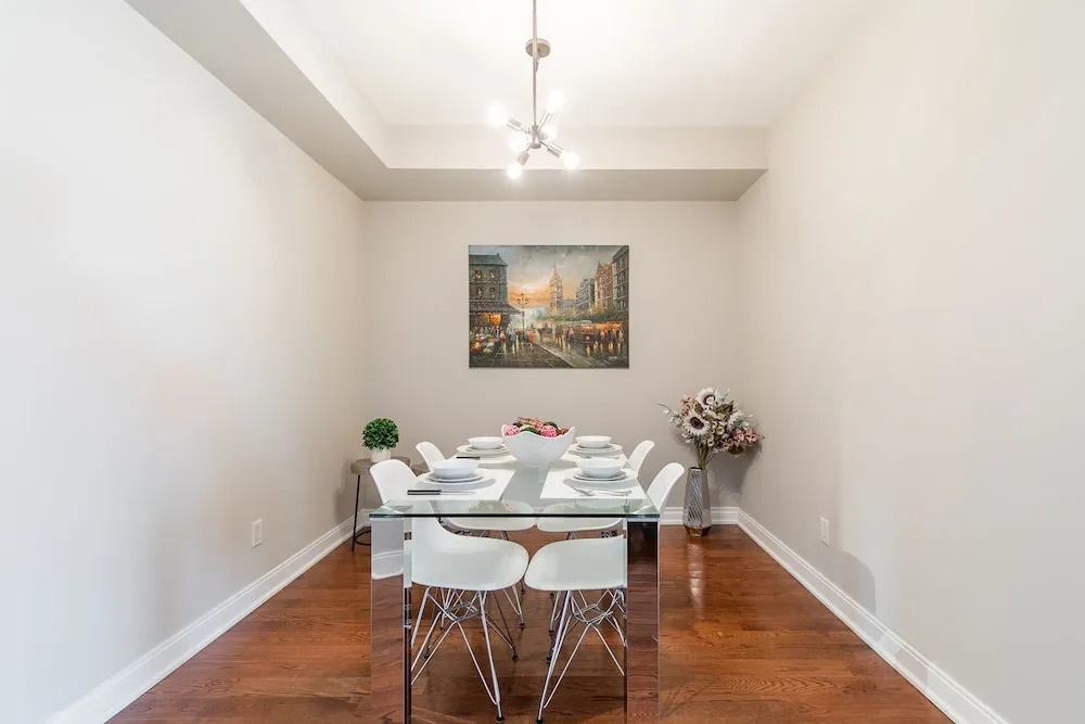 Perfect 1BR Executive Suite Yorkville