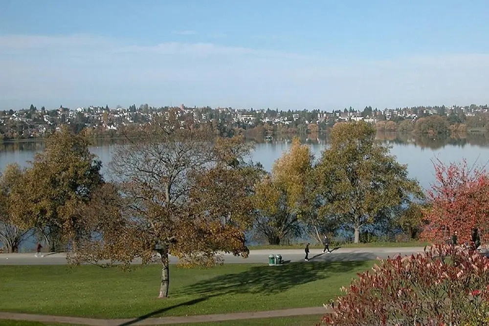 A-Greenlake Serenity-Slp4