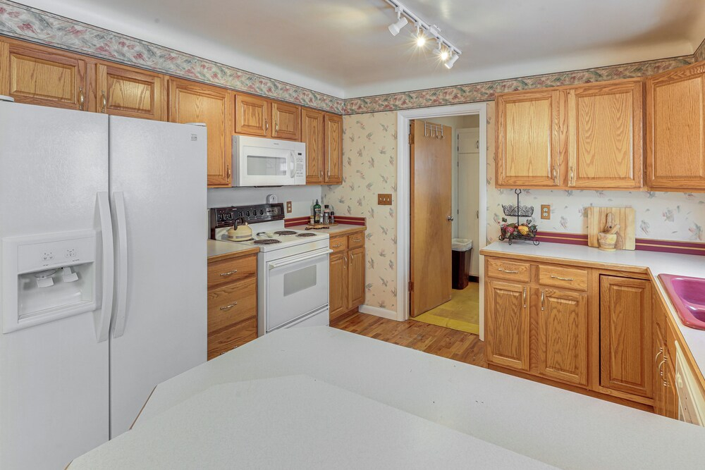 2 Mi to Downtown Billings! Charming Family Home