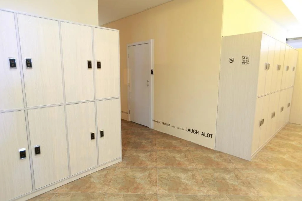 Jian Yi Capsule Theme Hostel