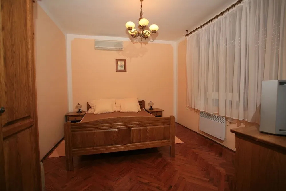 Apartments Vrata Baranje