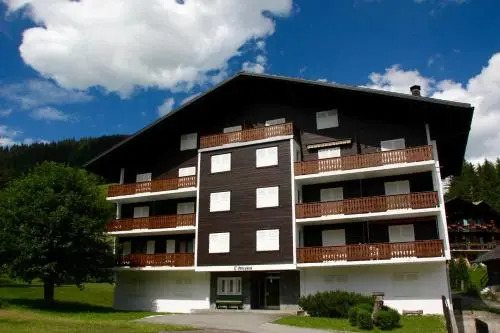 Eperon 8