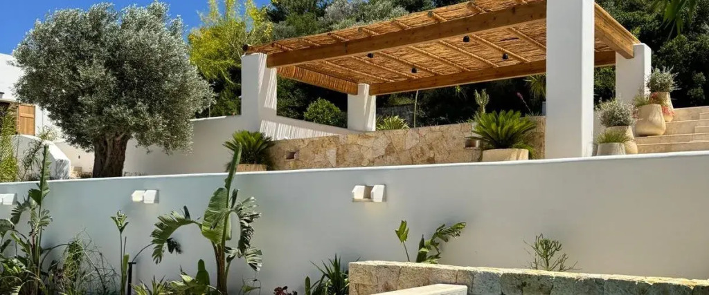 Villa Ankinára in Urla by Izmir