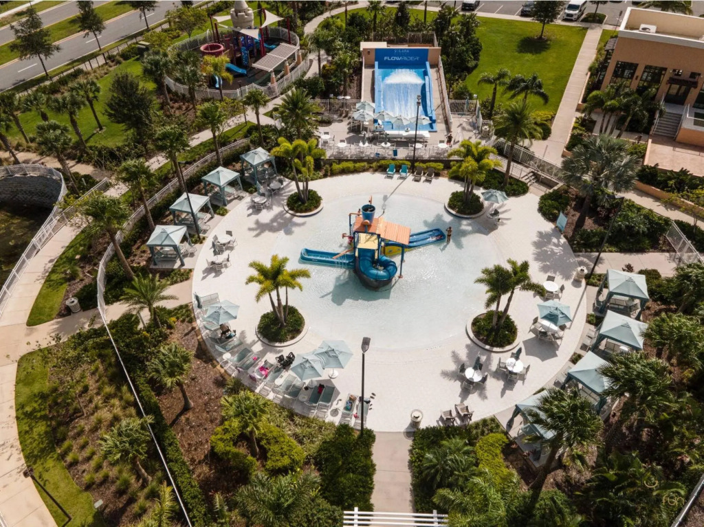 Amazing 6 bedrooms at SOLARA RESORT!