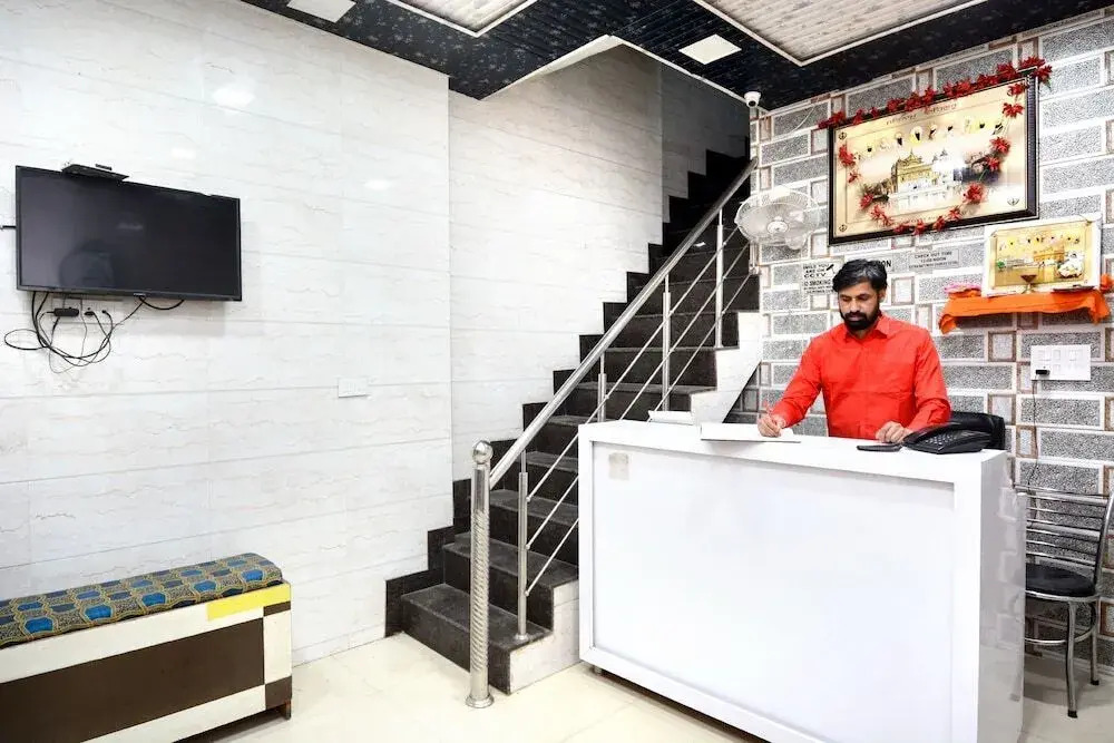 Ms Guest House By OYO Rooms