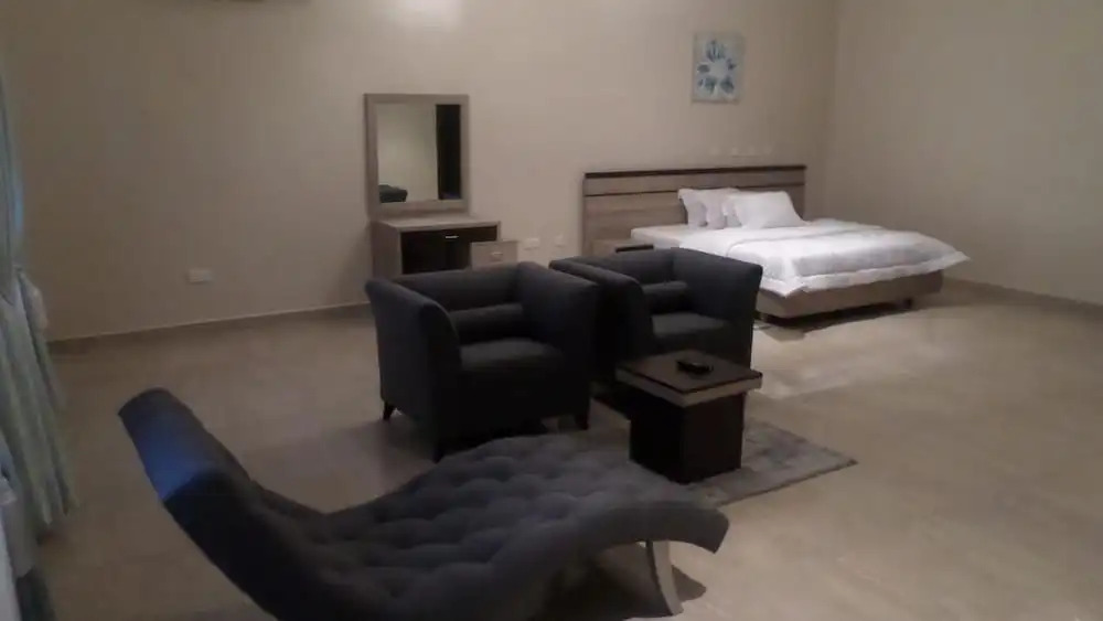 Gloriana Apartments