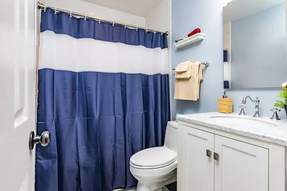 Gorgeous Home 10 min to DC by CozySuites