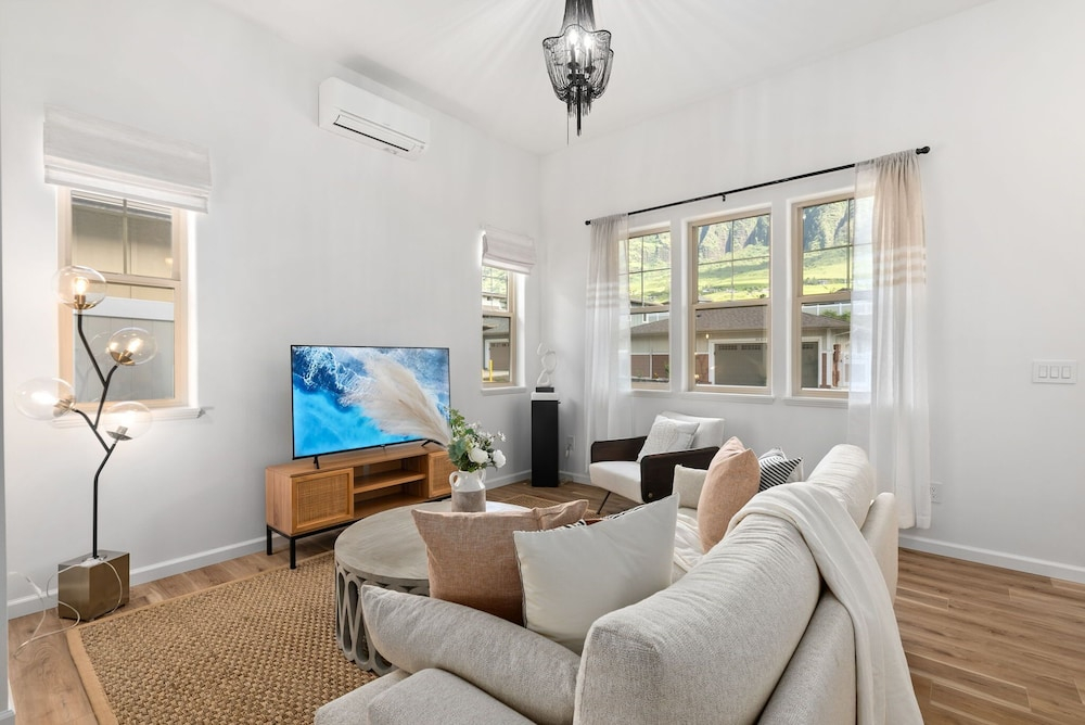 @ Marbella Lane - 2 master suites MT+Ocean Views