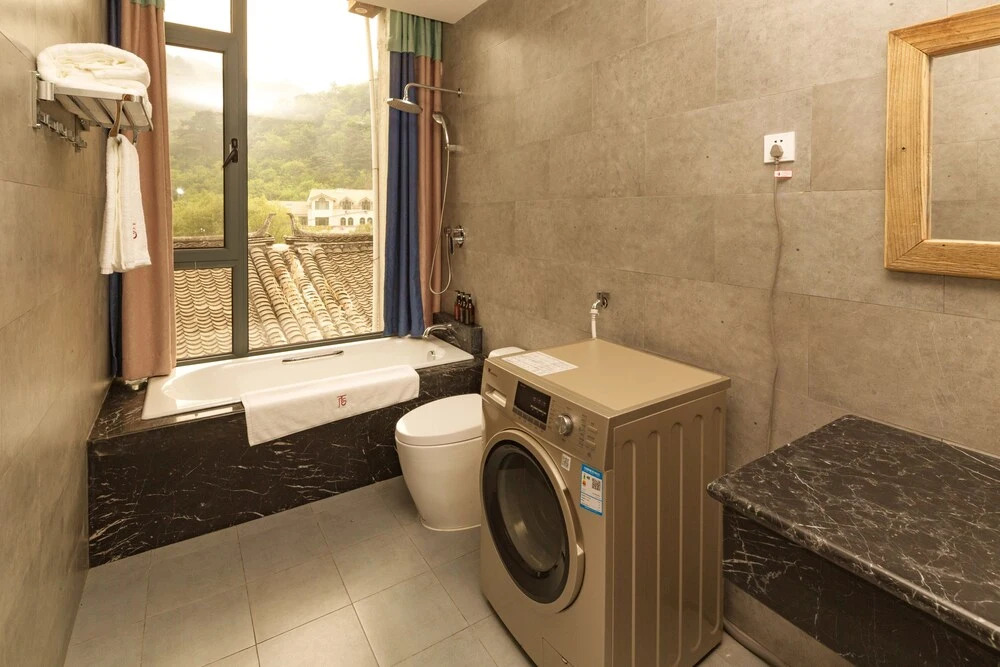 Lotus Mountain Boutique Inn