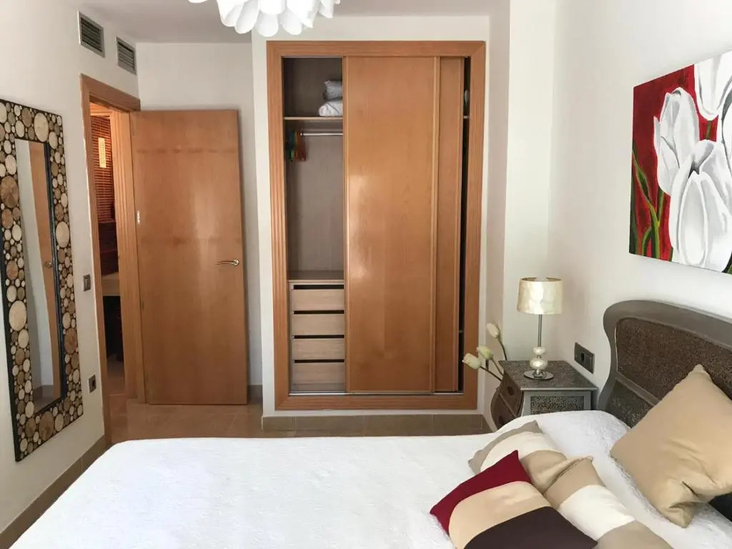 APARTAMENTO 2ª LINEA DE PLAYA