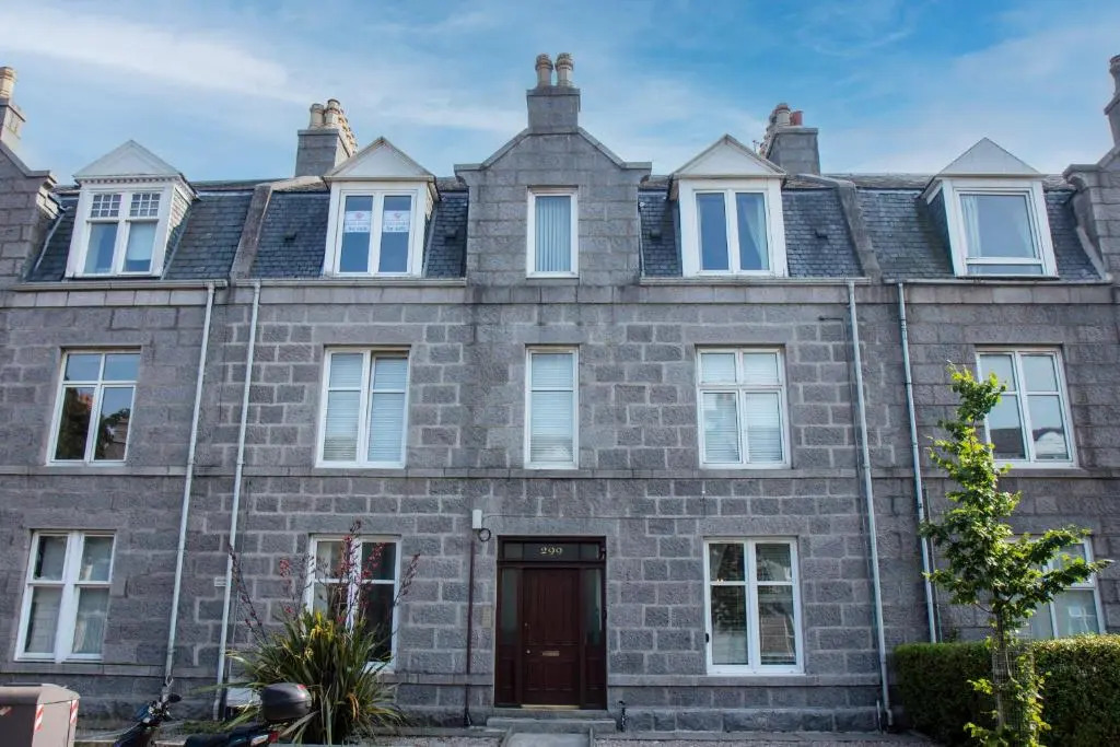 The SUMMIT Apartment - Cozy Aberdeen Westend flat - Perfect for Short or Long stay - 1 bedroom