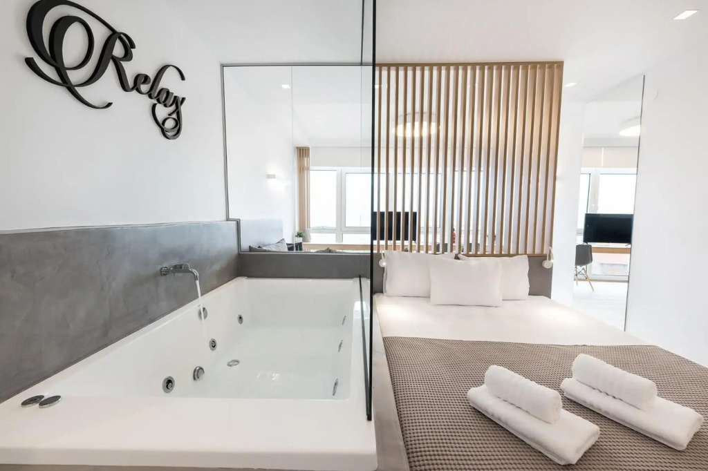 Porto Sea View Apartments - Luxury Junior Suites