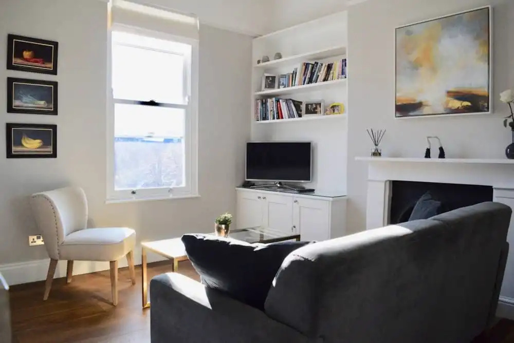 Decorated 1 Bedroom Flat in Wimbledon