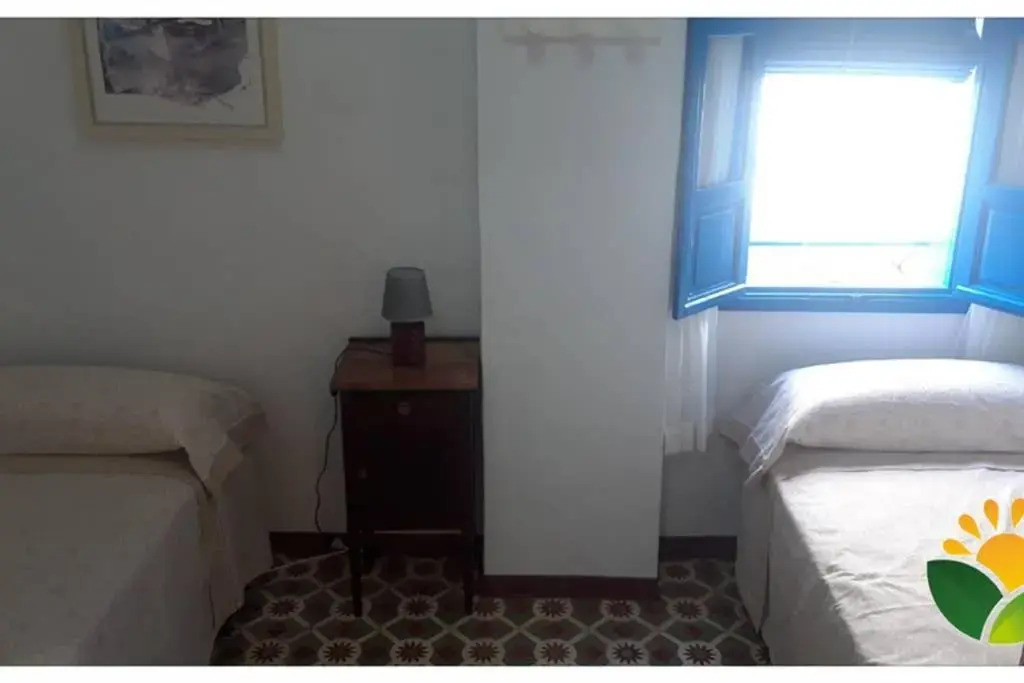 Casa la Rana Charming Townhouse near the beach