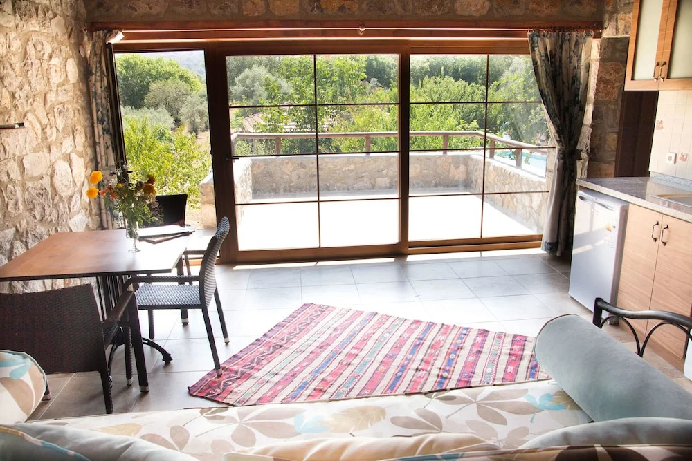 Doga Apartments