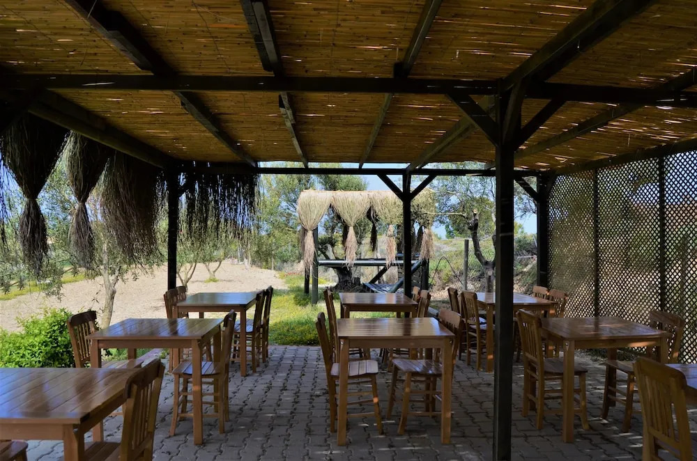Le Petit Hotel ve Bağ Evi