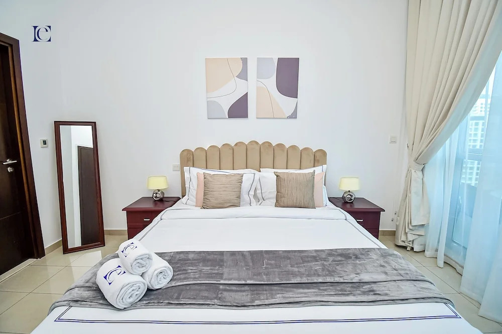 MRNE - Spacious furnished apartment