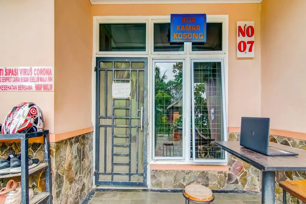 Hotel O Nayla Homestay Syariah Near Koro Koro Panam, Karaoke, Pool, & Cafe