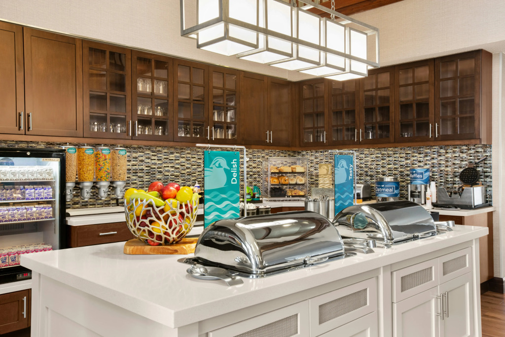Homewood Suites by Hilton Kansas City Airport