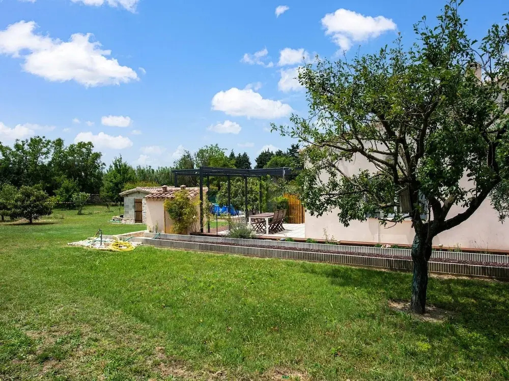 Holiday Home in Vaucluse Near Mont Ventoux