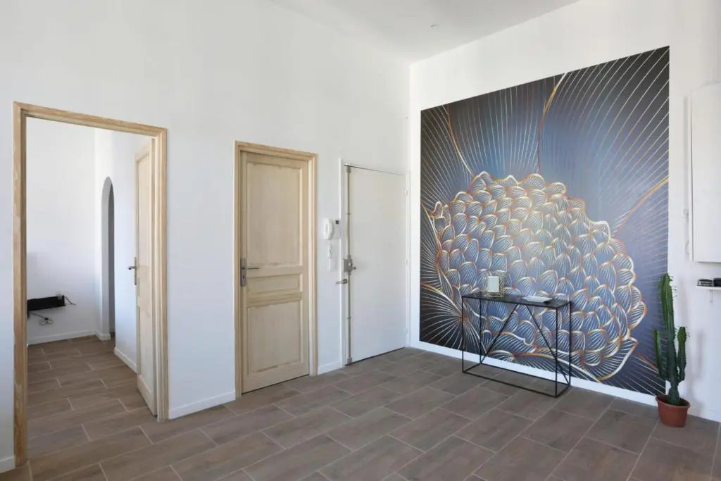 Modern and bright flat with AC and balcony at the heart of Cannes - Welkeys