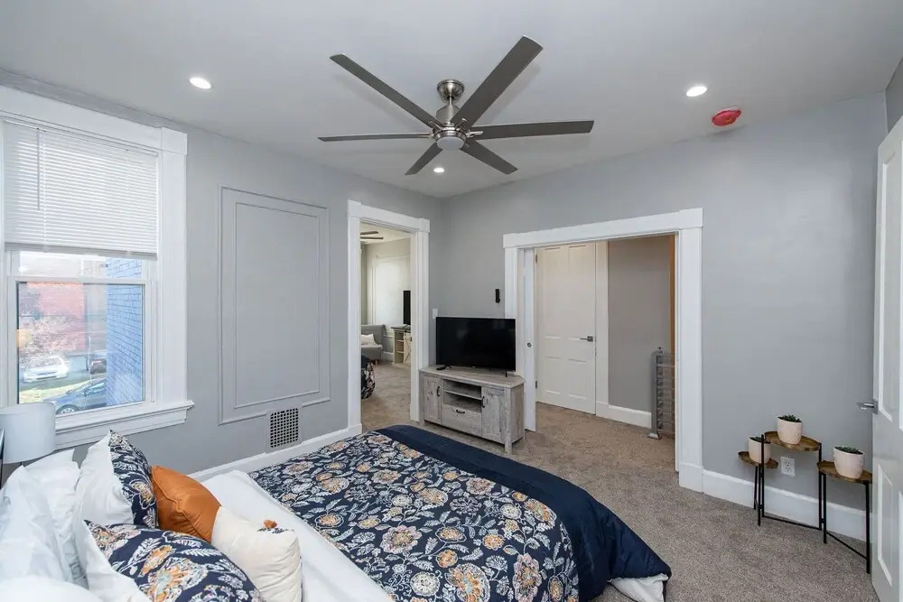 The Incline Suite 2