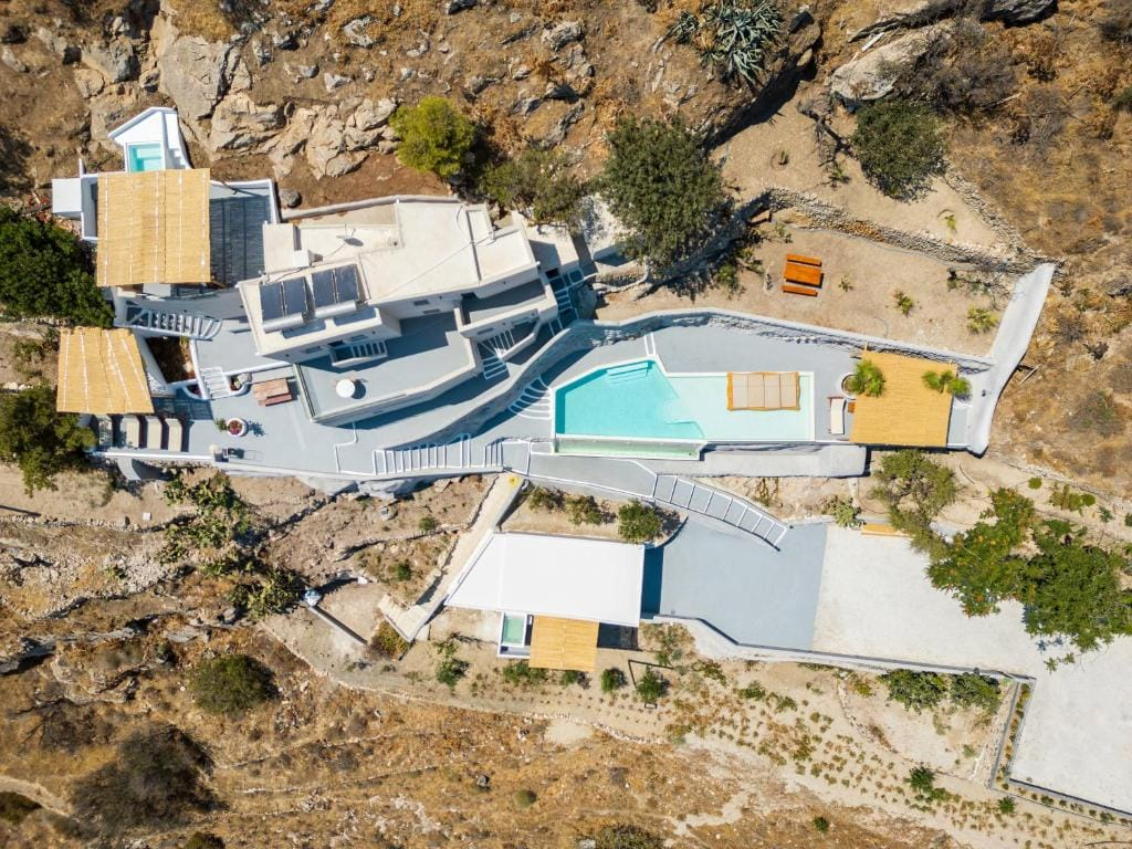 Eolithos Suites