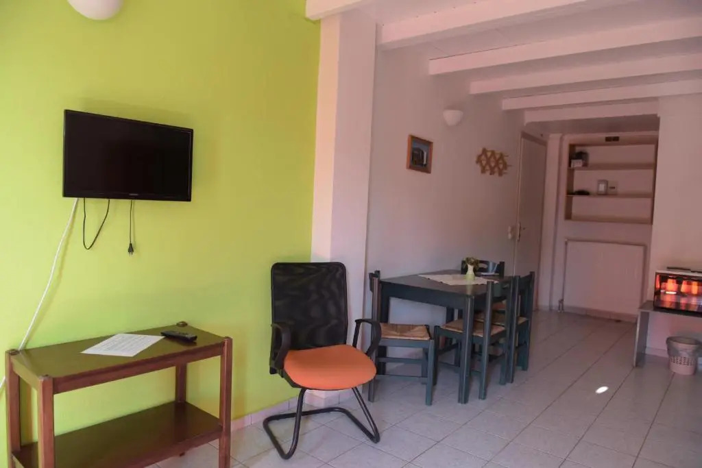 Antonis Apts, Physio Fitness Retreats