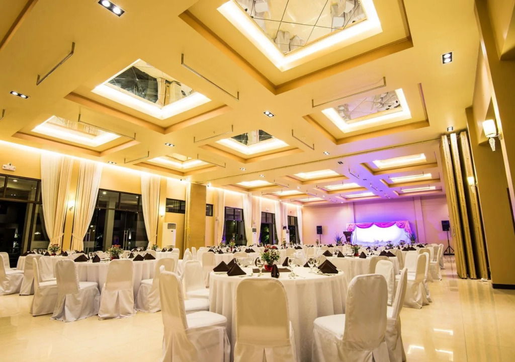 Ariana Hotel