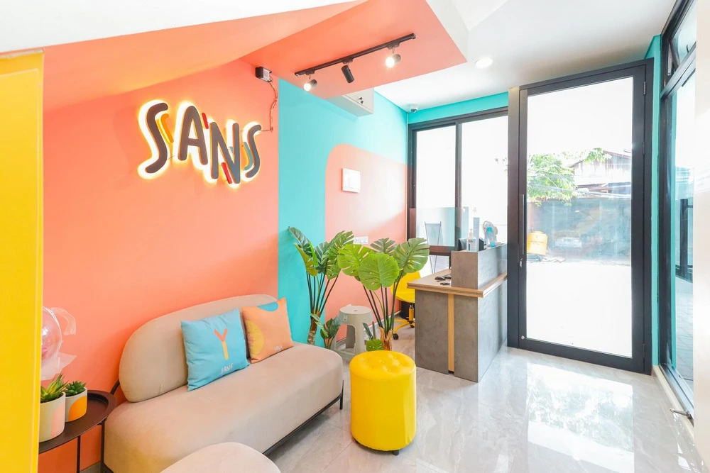 Sans Hotel Clover Ace Surabaya by RedDoorz