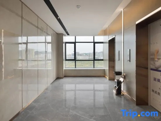 Lifeng Impression Hotel (Peng'an Yipin World Branch)