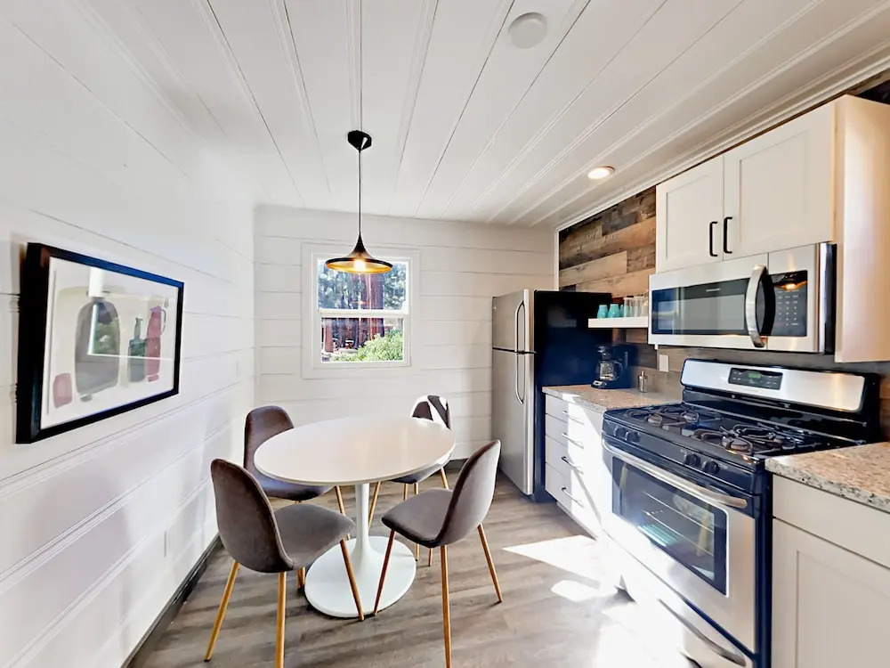 4093 Manzanita Ave Cabin Unit 5