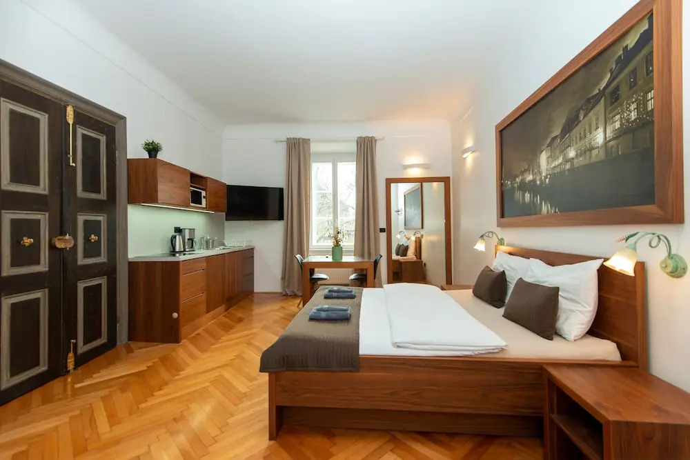 Zois Apartments