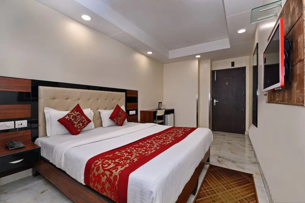 Hotel Blue Pearl Noida