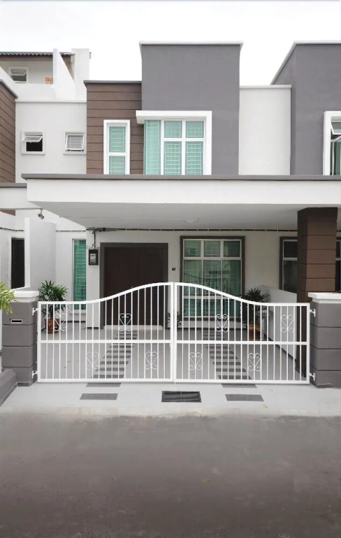 Courtyard Residence