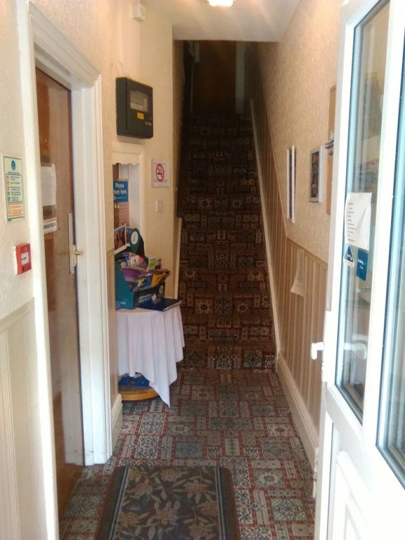 leedshouse guest house